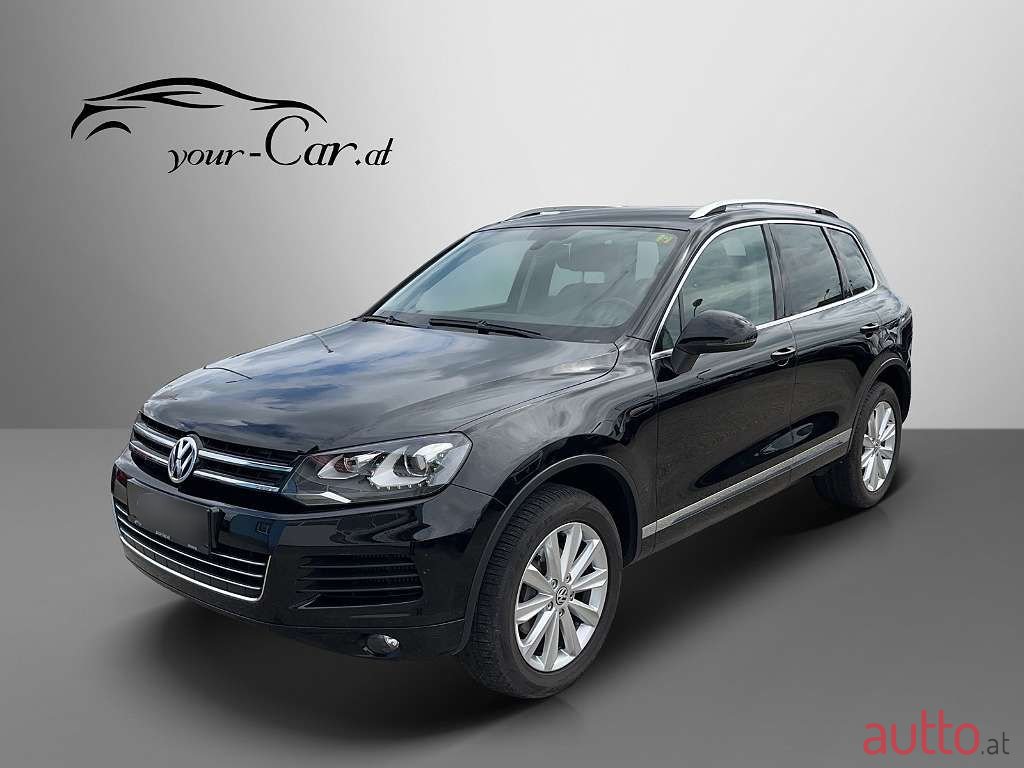 2012' Volkswagen Touareg photo #3
