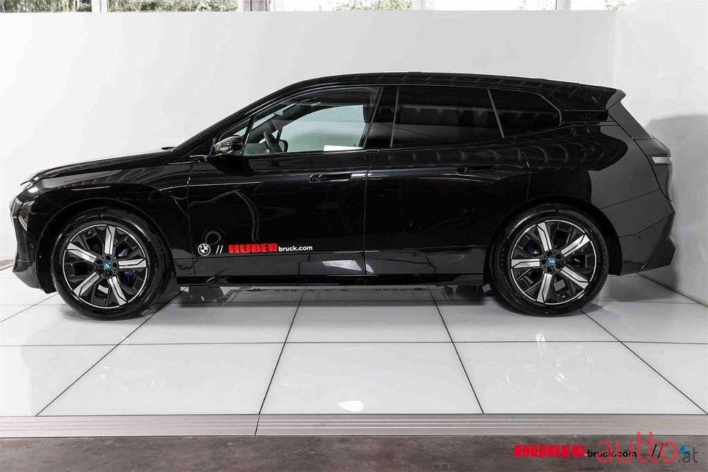 2022' BMW iX photo #3