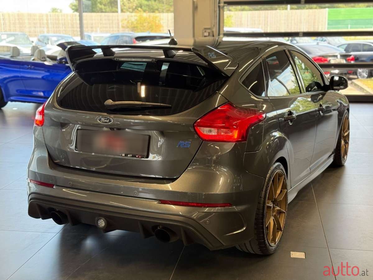 2017' Ford Focus photo #6