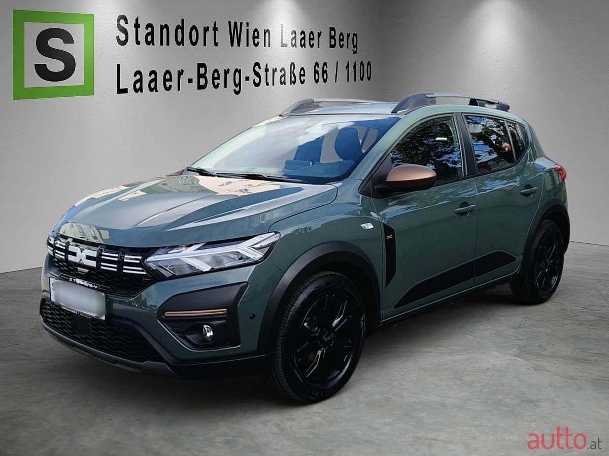 2023' Dacia Sandero photo #1