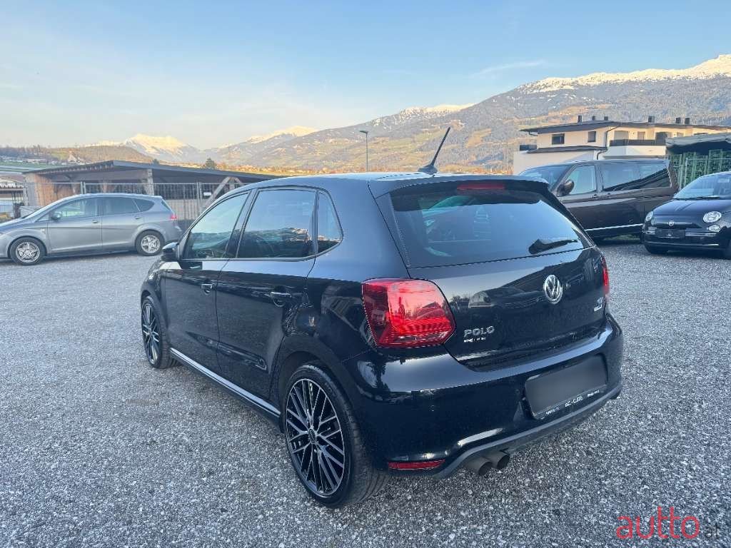 2017' Volkswagen Polo photo #4