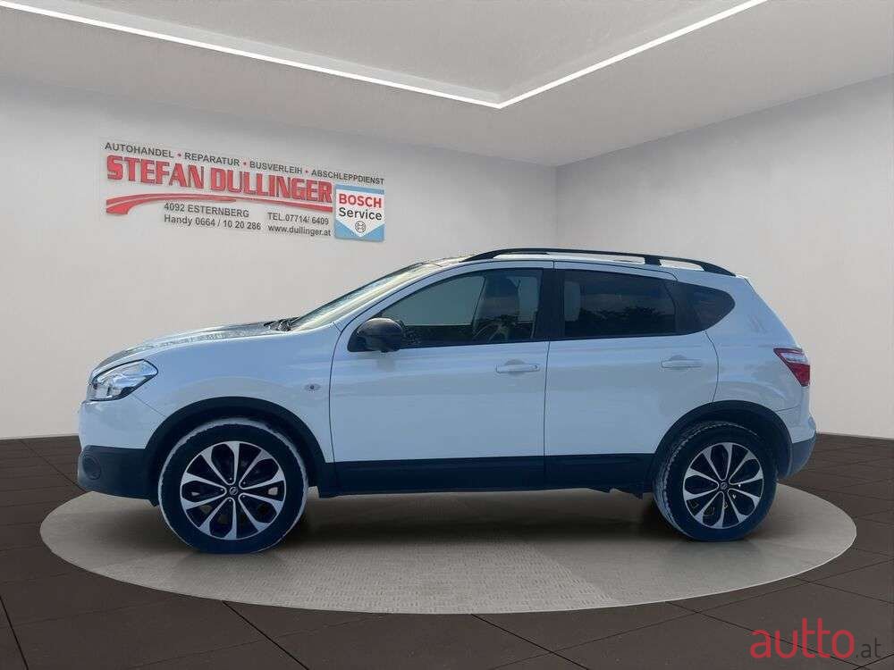 2013' Nissan Qashqai photo #2