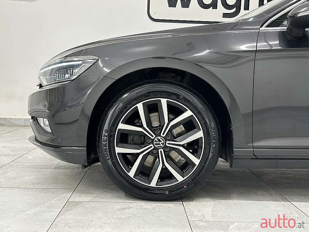 2021' Volkswagen Passat photo #5