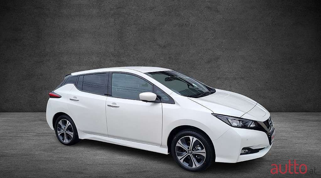 2021' Nissan Leaf photo #1