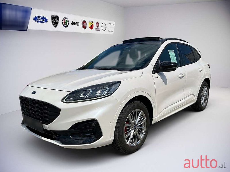 2023' Ford Kuga photo #2