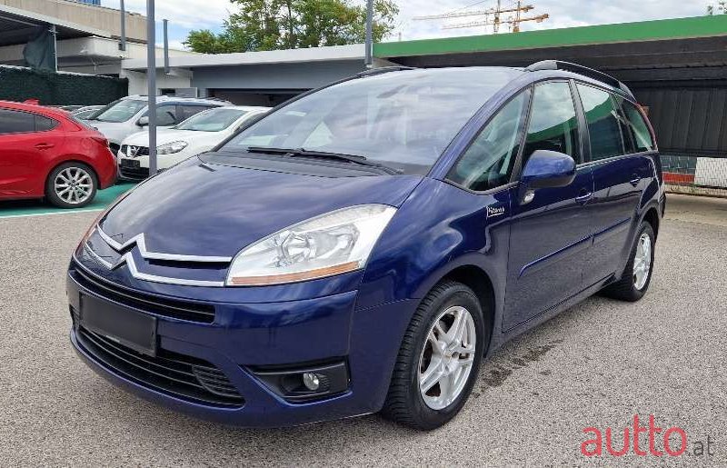 2008' Citroen C4 Picasso photo #1