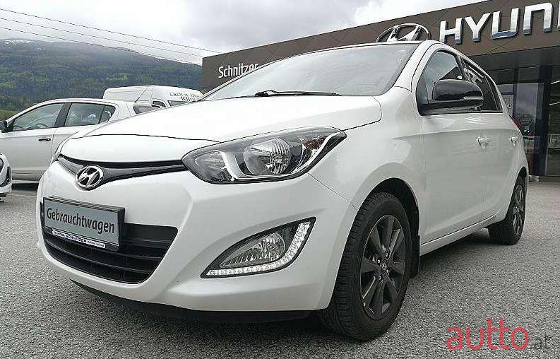 2014' Hyundai i20 photo #1