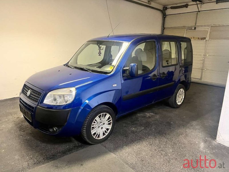 2006' Fiat Doblo photo #1