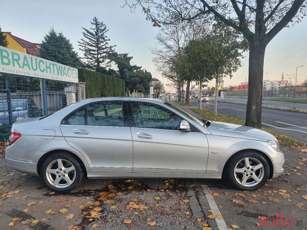 2007' Mercedes-Benz C-Klasse photo #6