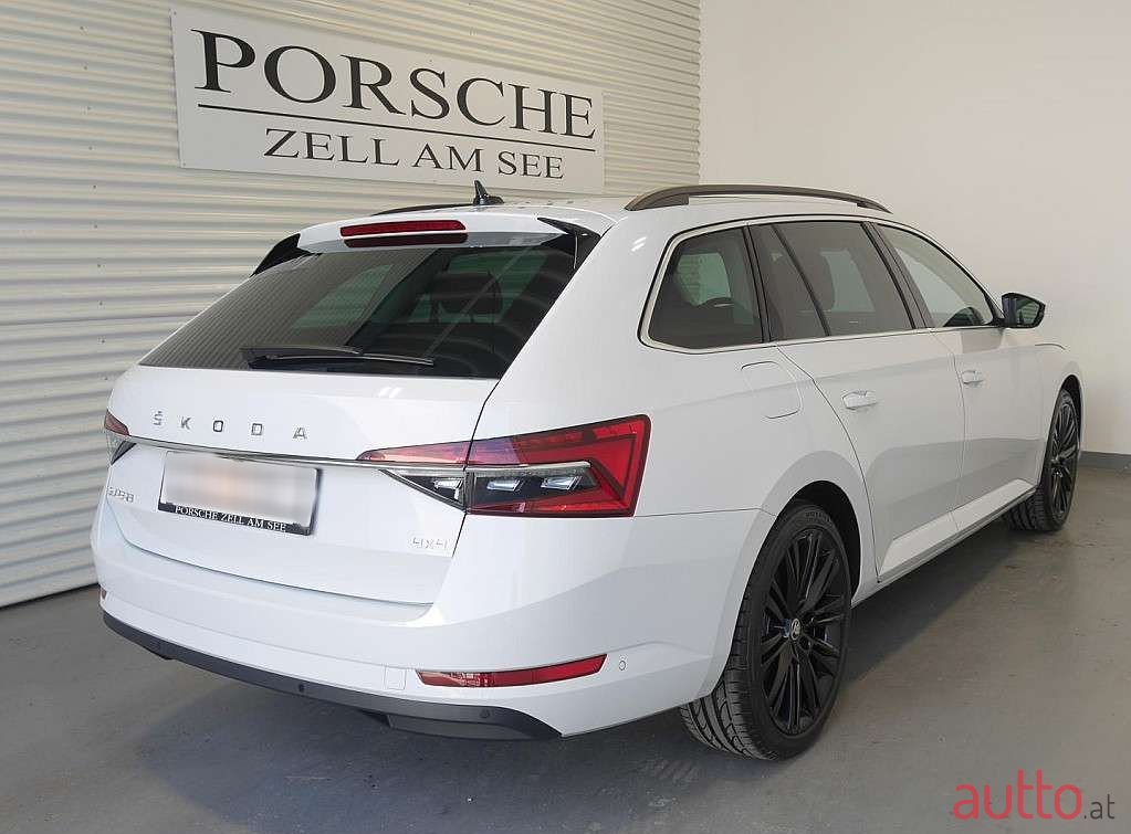 2023' Skoda Superb photo #2
