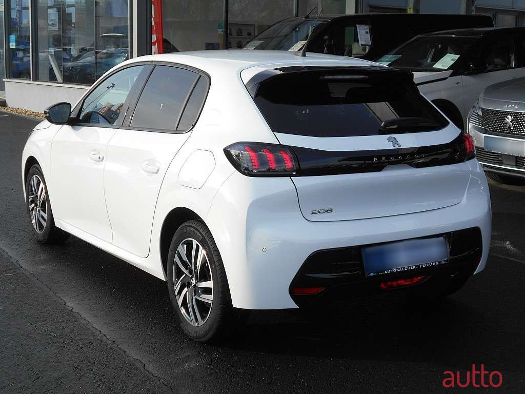 2022' Peugeot 208 photo #5