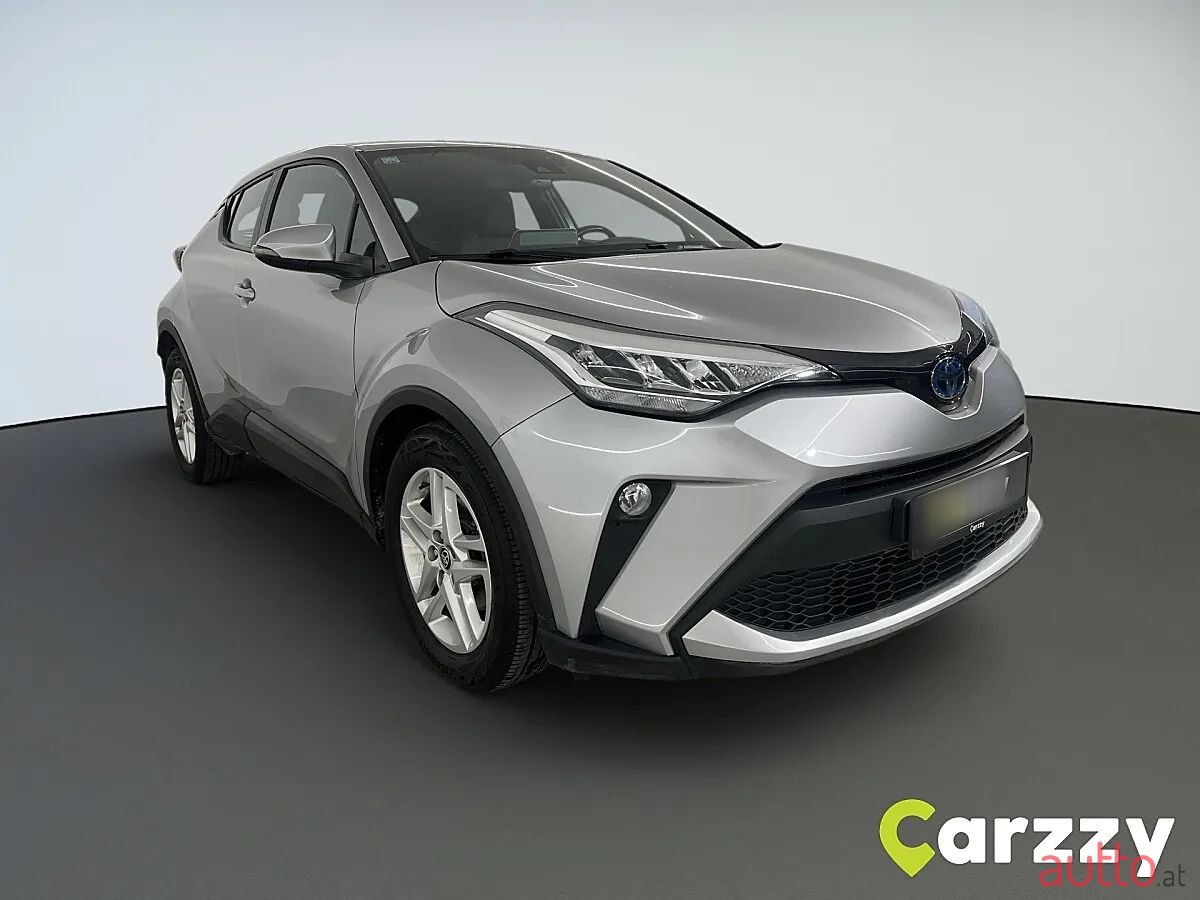 2022' Toyota C-HR photo #3