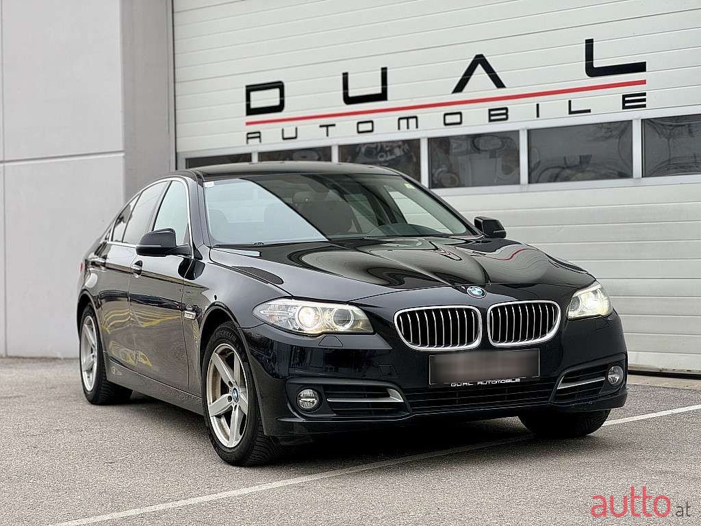 2013' BMW 5Er-Reihe photo #2