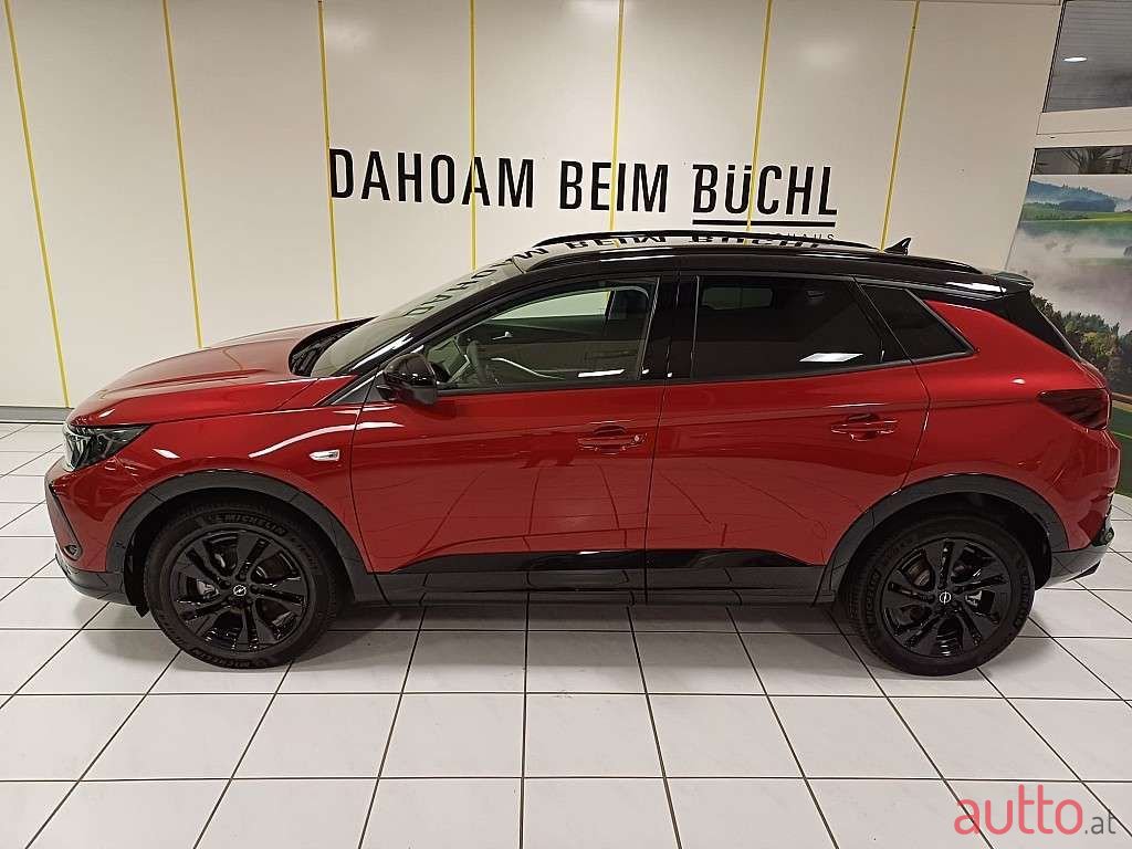 2024' Opel Grandland photo #2