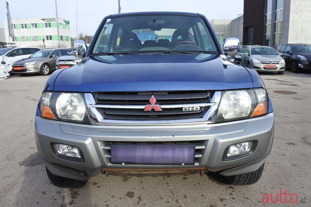 2003' Mitsubishi Pajero photo #4