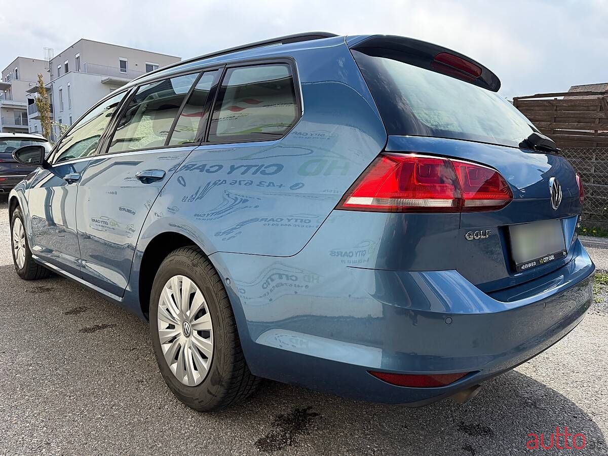 2015' Volkswagen Golf photo #6