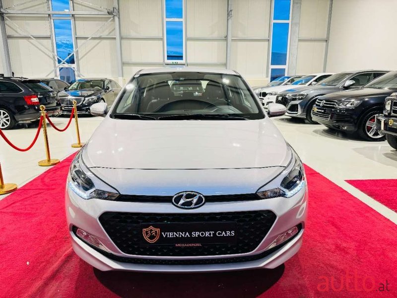 2018' Hyundai i20 photo #3