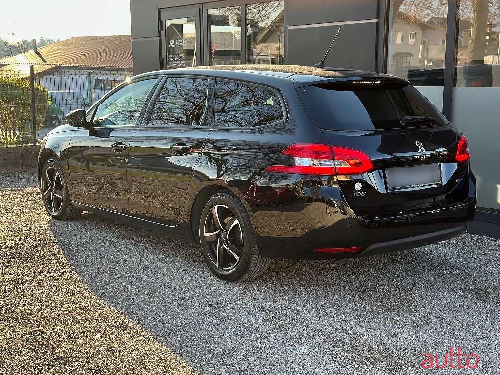 2016' Peugeot 308 photo #3