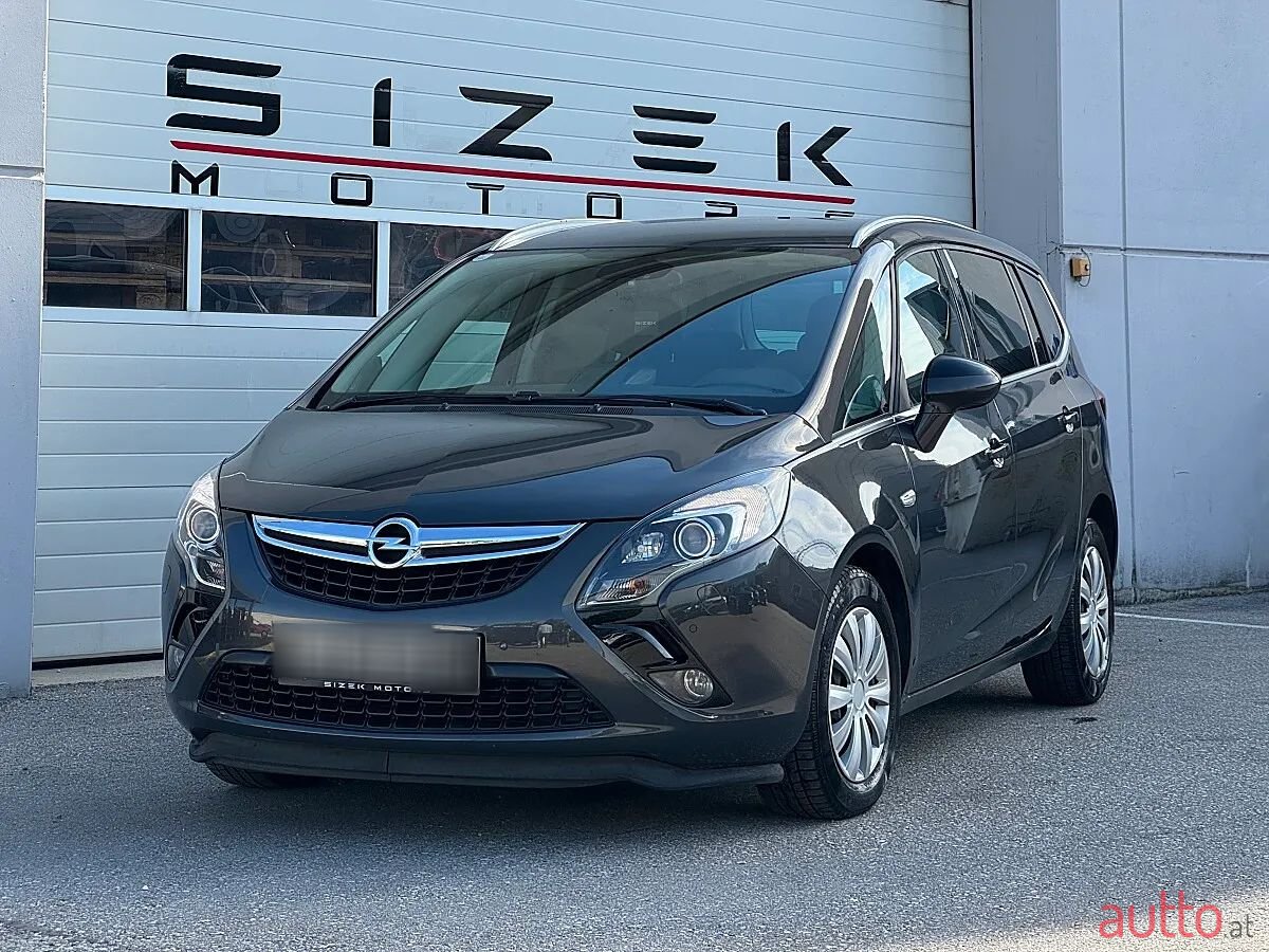 2015' Opel Zafira Tourer photo #1