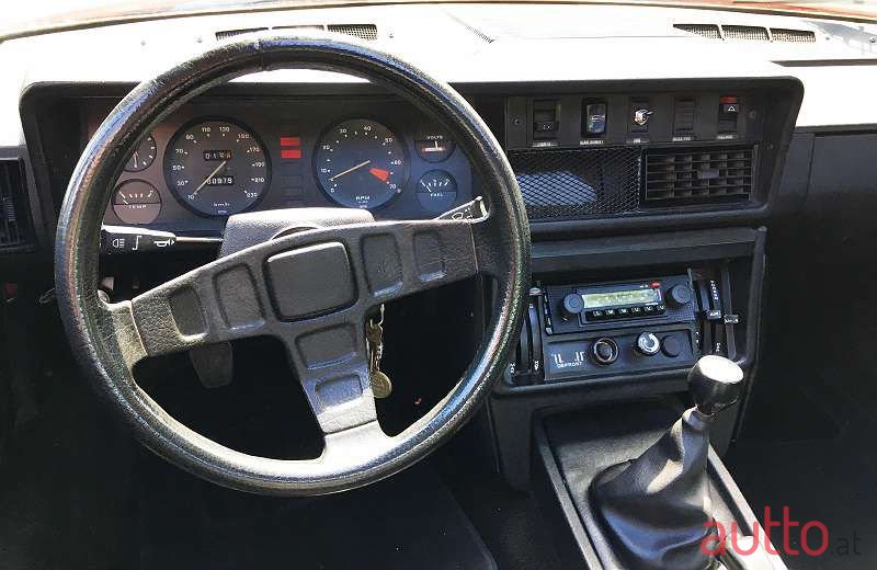 1977' Triumph TR7 photo #6