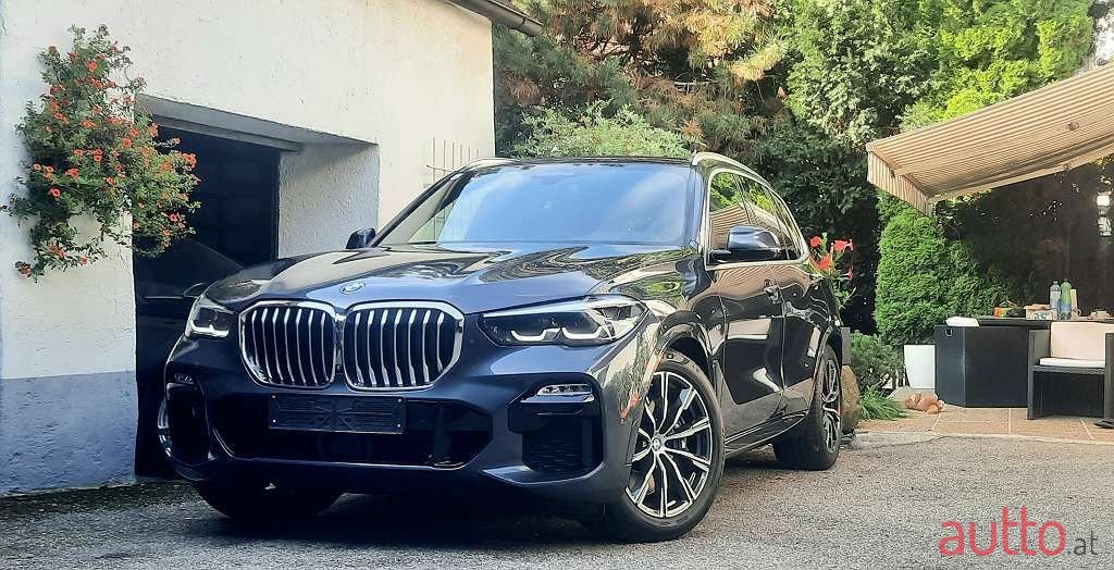2019' BMW X5 photo #2