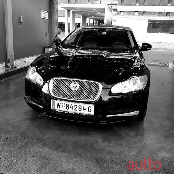 2009' Jaguar XF photo #1