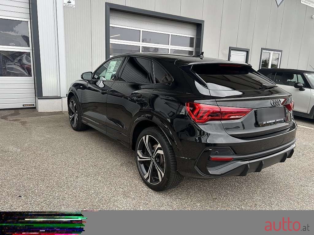 2021' Audi Q3 photo #3
