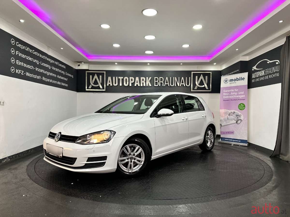 2013' Volkswagen Golf photo #1