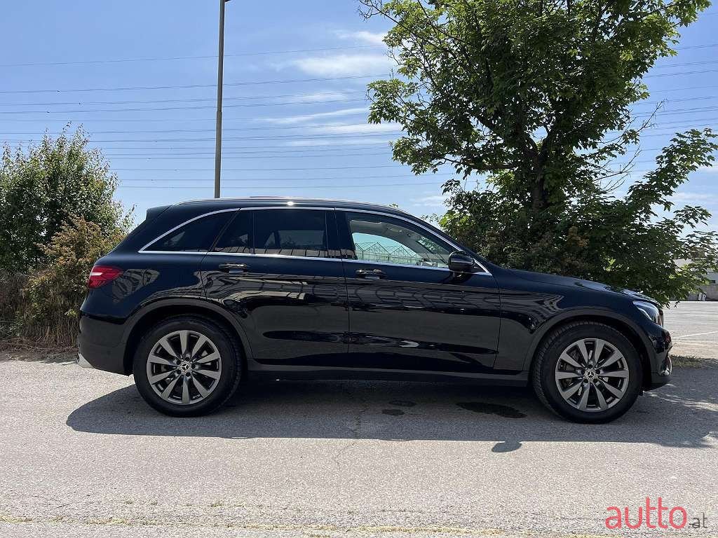 2018' Mercedes-Benz Glc-Klasse photo #2
