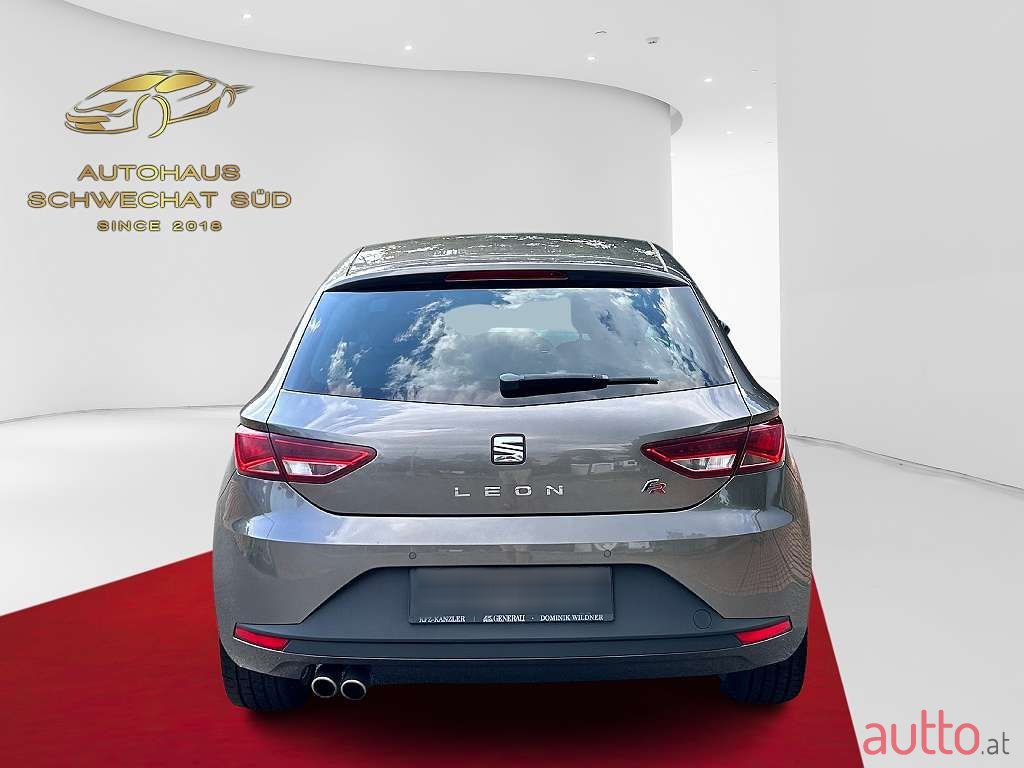 2014' SEAT Leon photo #3