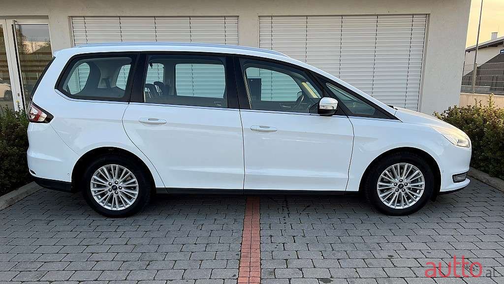 2017' Ford Galaxy photo #4