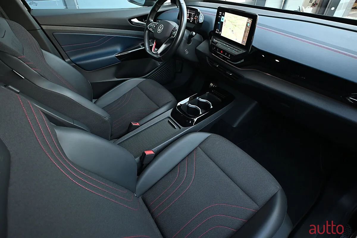 2022' Volkswagen ID.4 photo #5