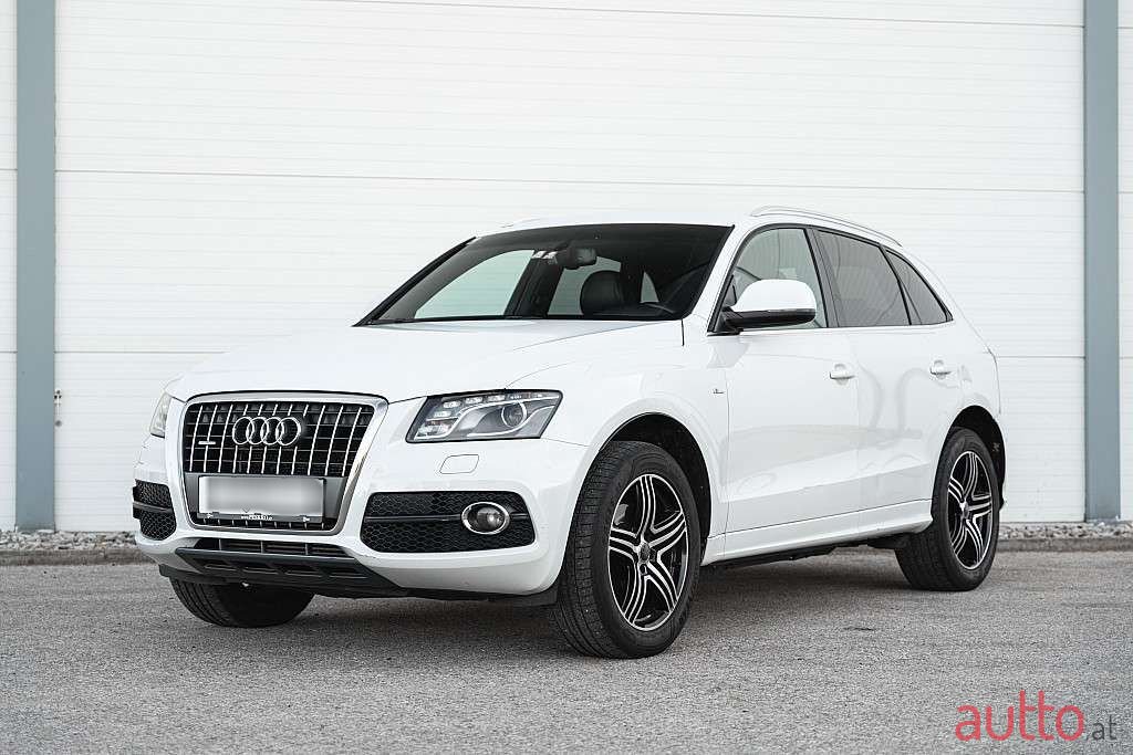 2011' Audi Q5 photo #2