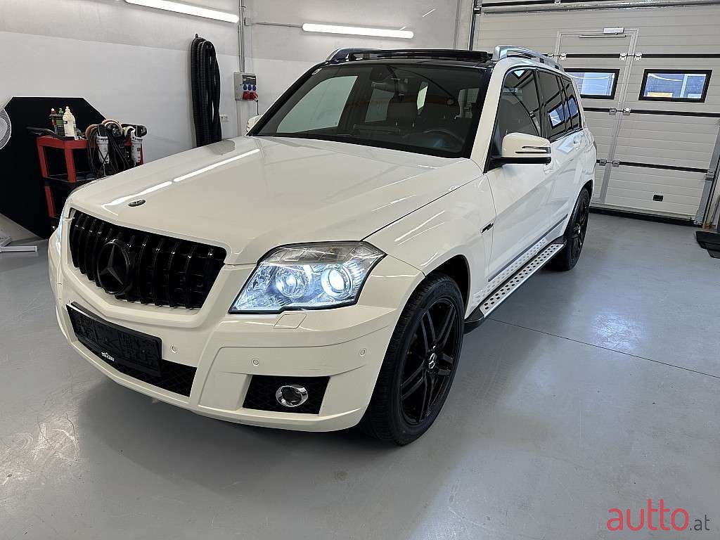 2009' Mercedes-Benz Glk-Klasse photo #1