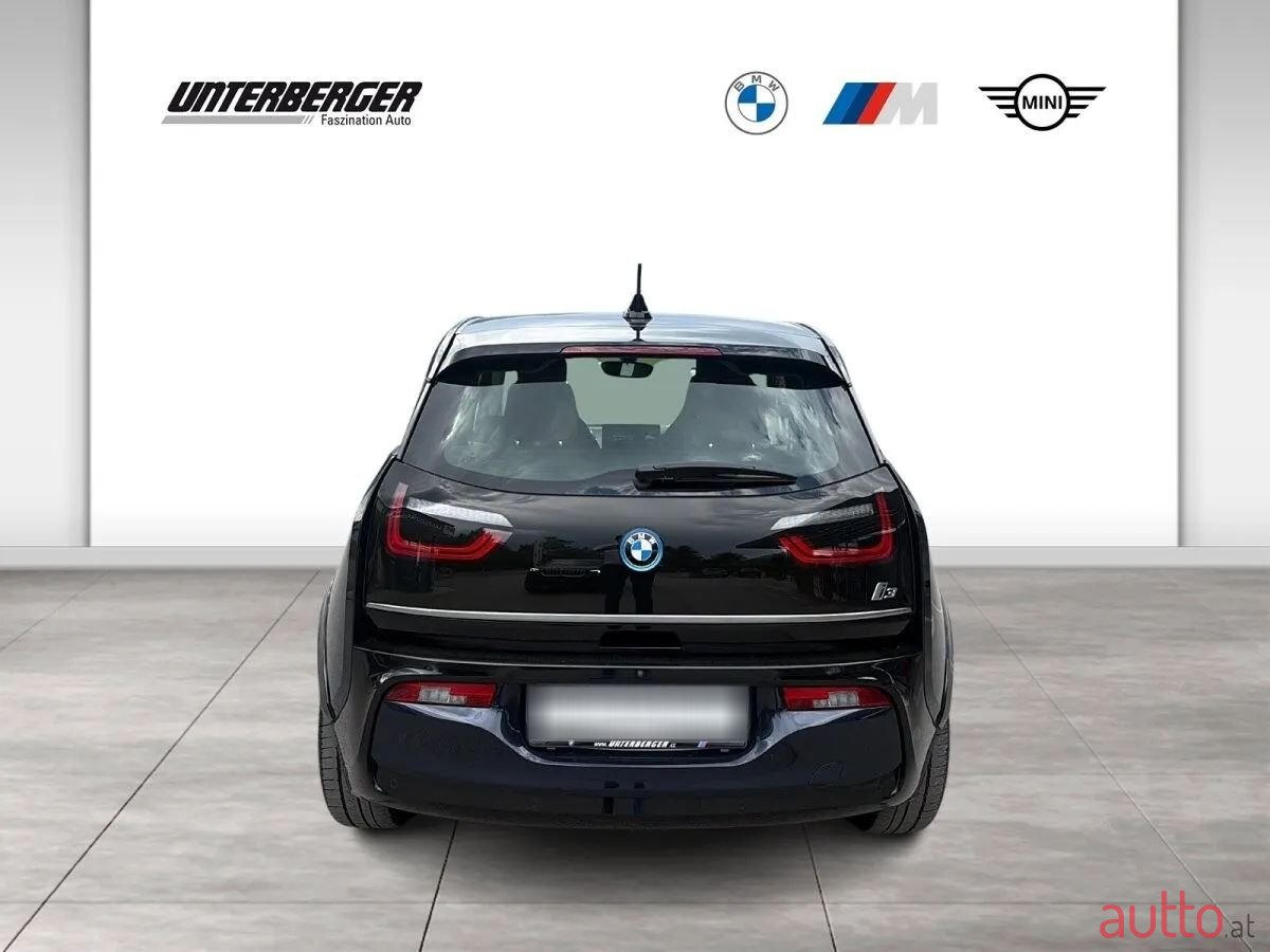 2022' BMW i3 photo #5