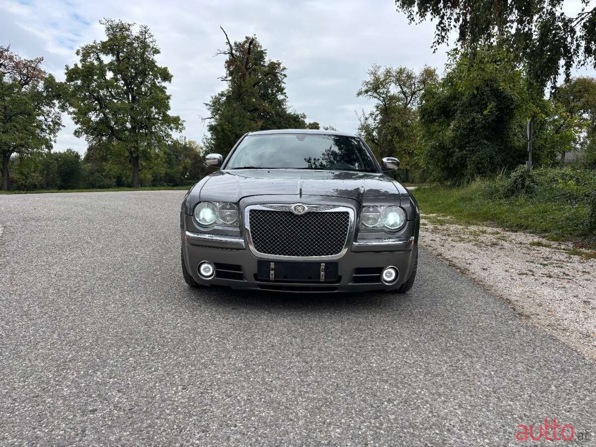 2006' Chrysler 300 C photo #2