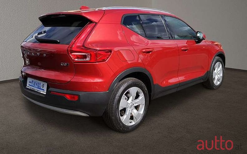 2020' Volvo Xc40 photo #3