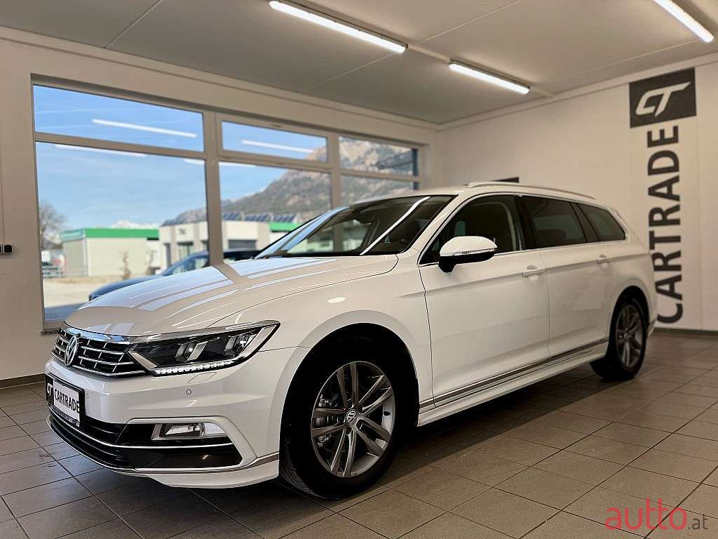 2019' Volkswagen Passat photo #5