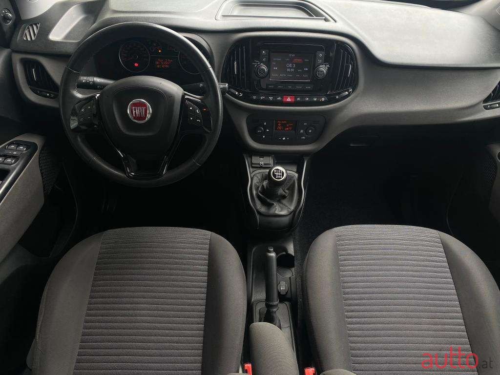 2015' Fiat Doblo photo #3