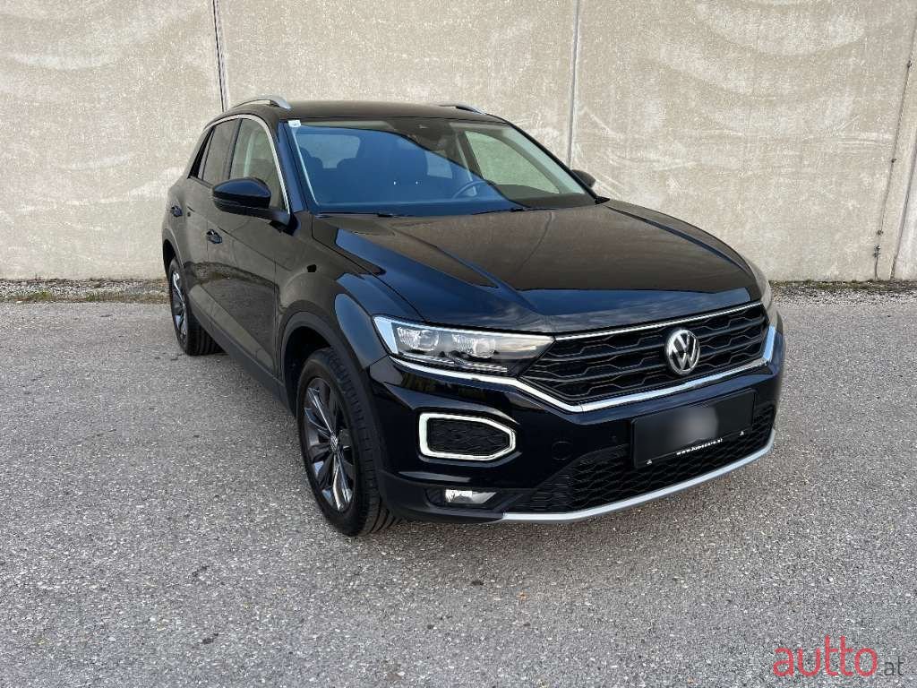 2018' Volkswagen T-Roc photo #6