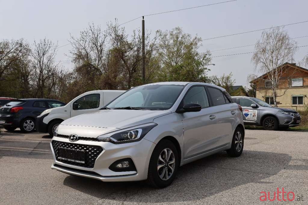2019' Hyundai i20 photo #1