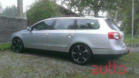 2006' Volkswagen Passat photo #2