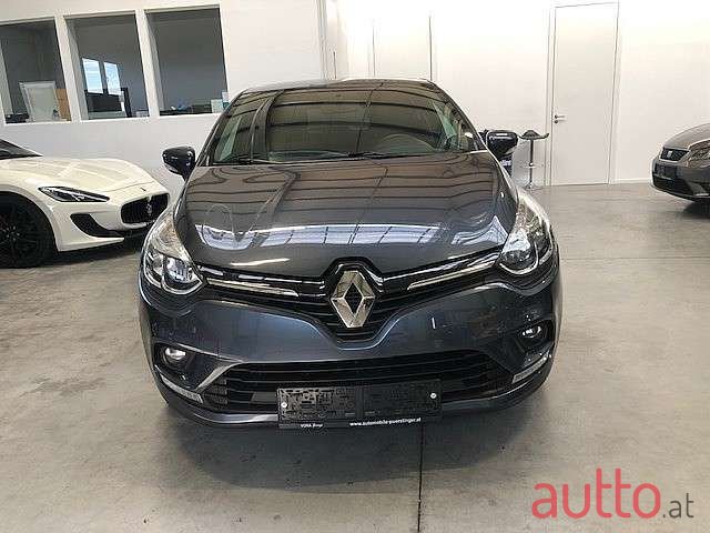 2017' Renault Clio photo #2