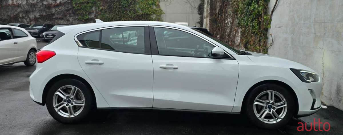 2020' Ford Focus photo #5