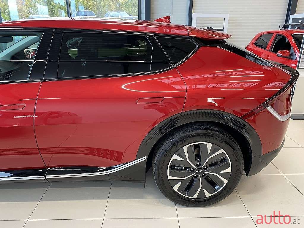 2022' Kia EV6 photo #6