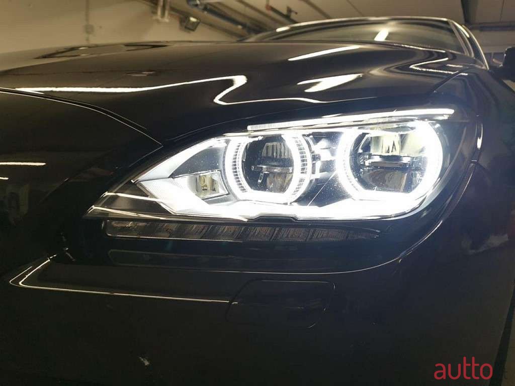 2012' BMW 6Er-Reihe photo #2