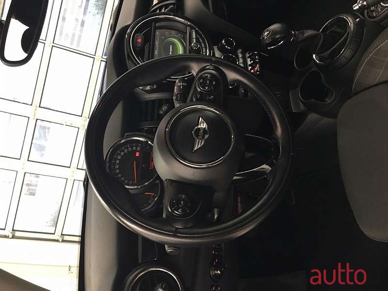 2014' MINI One photo #5