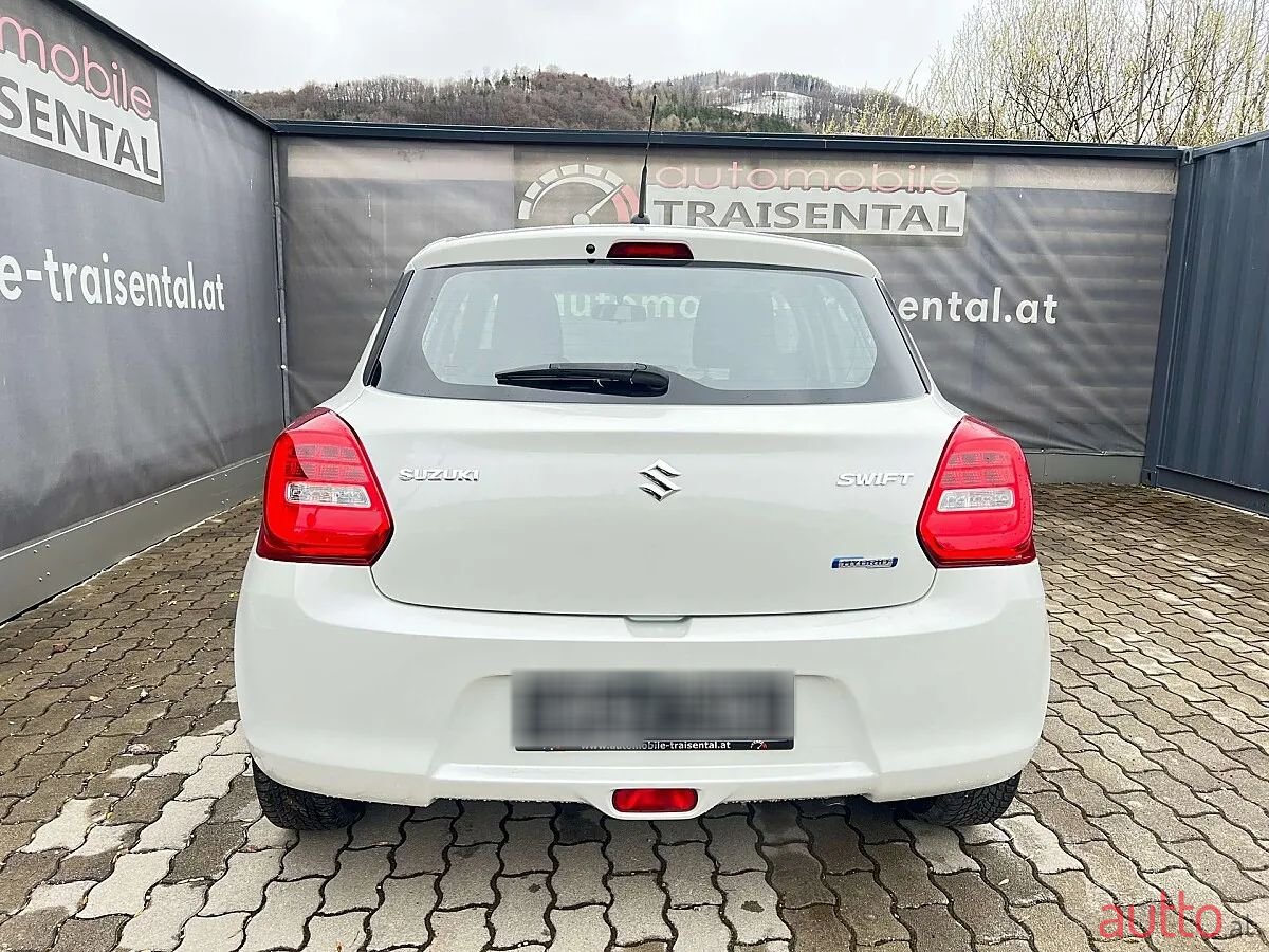2020' Suzuki Swift photo #5