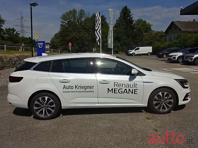 2022' Renault Megane photo #5
