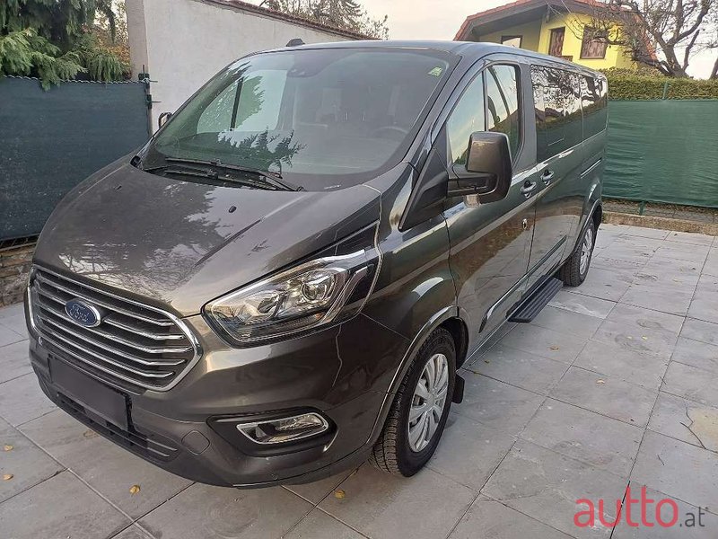 2023' Ford Tourneo photo #1